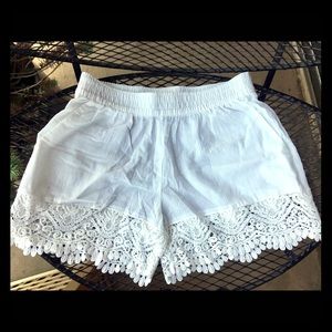 Summer Sale! ☀️ H&M boho lace shorts NWOT